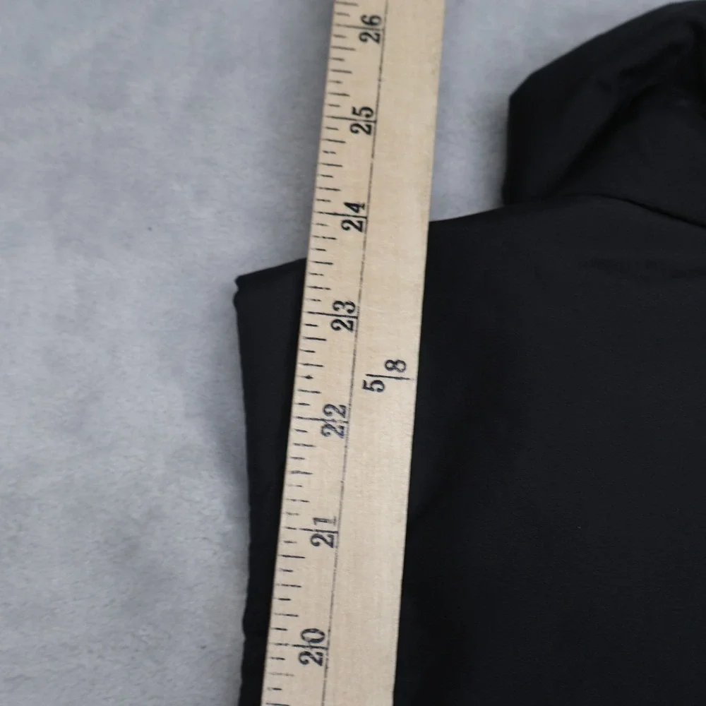 North Face Vest Womens Small Black Everyday Insulated Full Zip Light Warm LOGO